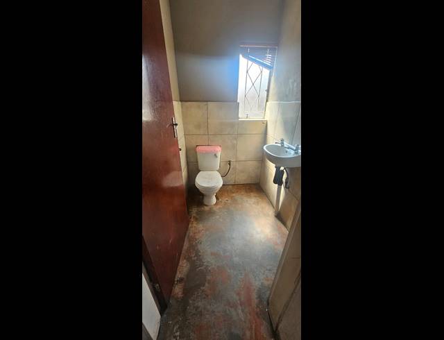 934M² BUSINESS FOR SALE IN RUSTENBURG CENTRAL